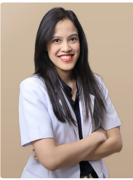 Portrait Dr. Andira Hardjodipuro, Sp.DVE, dokter spesialis kulit GraftLab Jakarta